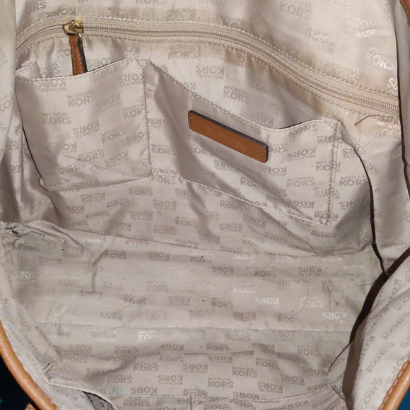 MICHAEL Michael Kors Brown Saffiano Leather Jet Set Travel Tote - Picture 4 of 5